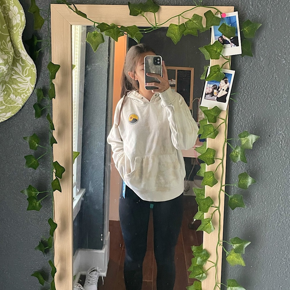 Cream tie-dye Zumiez hoodie